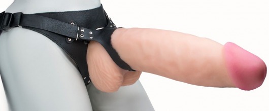 Телесный реалистичный фаллоимитатор на черных трусиках Real Big Strap-On - 34,5 см. - LOVETOY (А-Полимер) - купить с доставкой в Одинцово