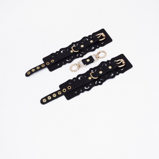 Черные кожаные наручники с узорами и золотистой фурнитурой - Crazy Handmade - купить с доставкой в Одинцово