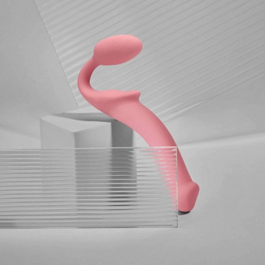 Розовый безремневой страпон Strap-on-me Semi-Realistic Bendable Strap-On size L - Strap-on-me - купить с доставкой в Одинцово