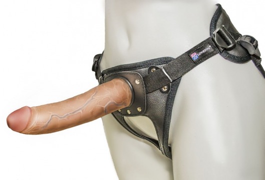 Насадка-фаллоимитатор на кожаных трусиках Harness Ultra Realistic 7  - 18 см. - LOVETOY (А-Полимер) - купить с доставкой в Одинцово